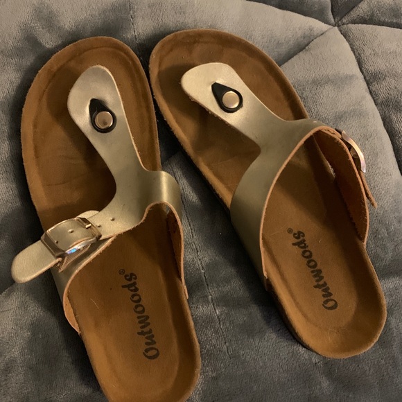 Shoes - Picture 1 of 4